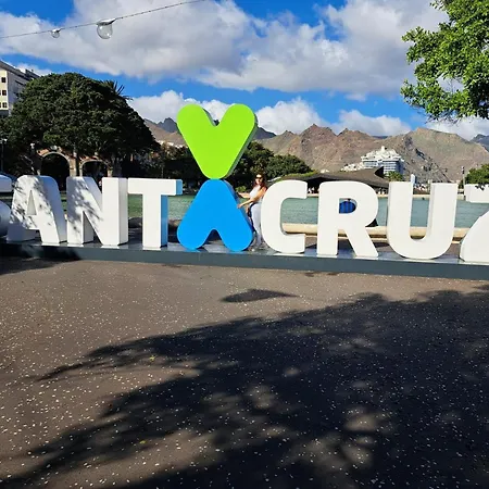 Luxusyacht - Atrevida Campsite Santa Cruz de Tenerife
